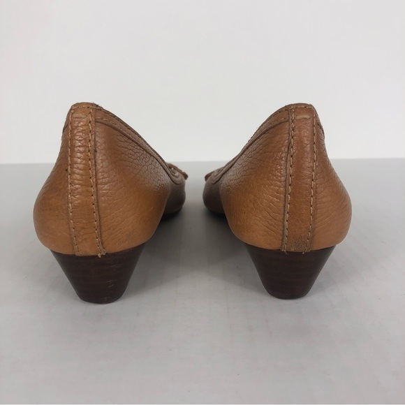 Tory Burch Amanda Tan Peep Toe Gold Logo Low Wedge Heels Size 6M - Picture 6 of 9